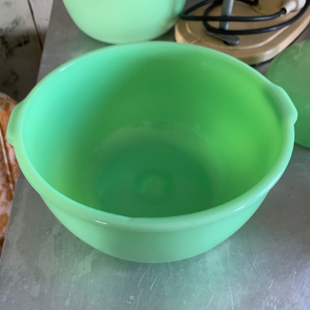 Jadeite Vintage Large Bowl to Sunbeam Mixer